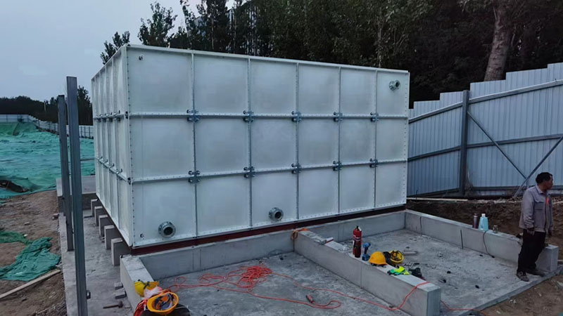 玻璃钢SMC模压水箱  玻璃钢消防水箱  玻璃钢人防水箱  玻璃钢组合水箱