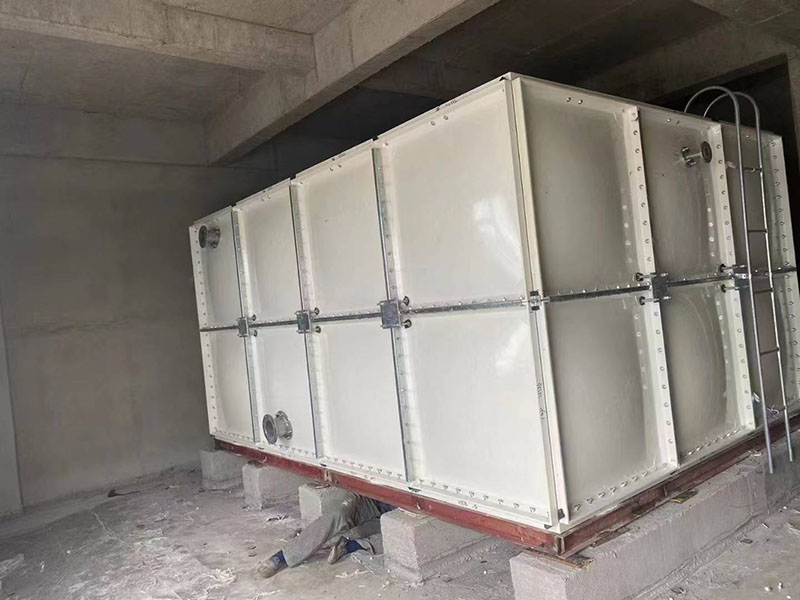 玻璃钢SMC模压水箱  玻璃钢消防水箱  玻璃钢人防水箱  玻璃钢组合水箱