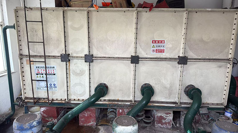 玻璃钢SMC模压水箱  玻璃钢消防水箱  玻璃钢人防水箱  玻璃钢组合水箱