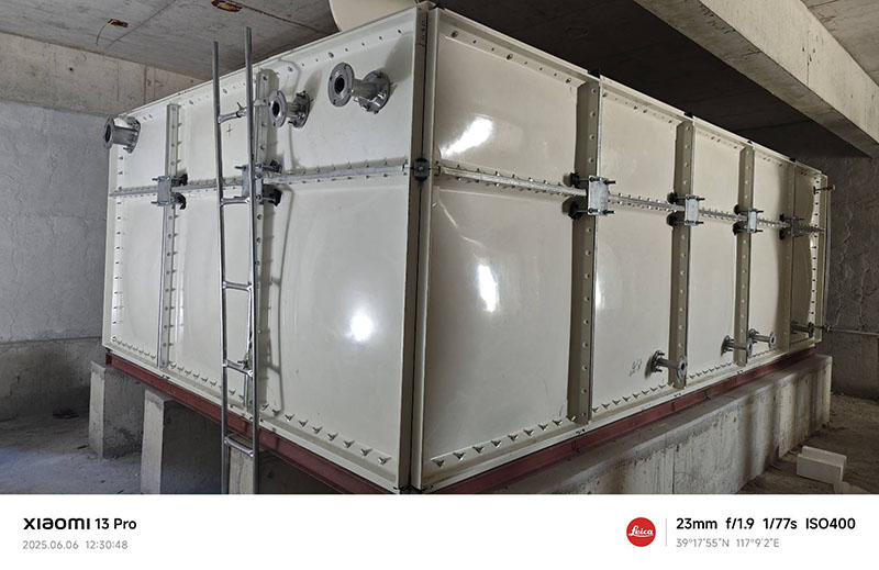 玻璃钢SMC模压水箱  玻璃钢消防水箱  玻璃钢人防水箱  玻璃钢组合水箱